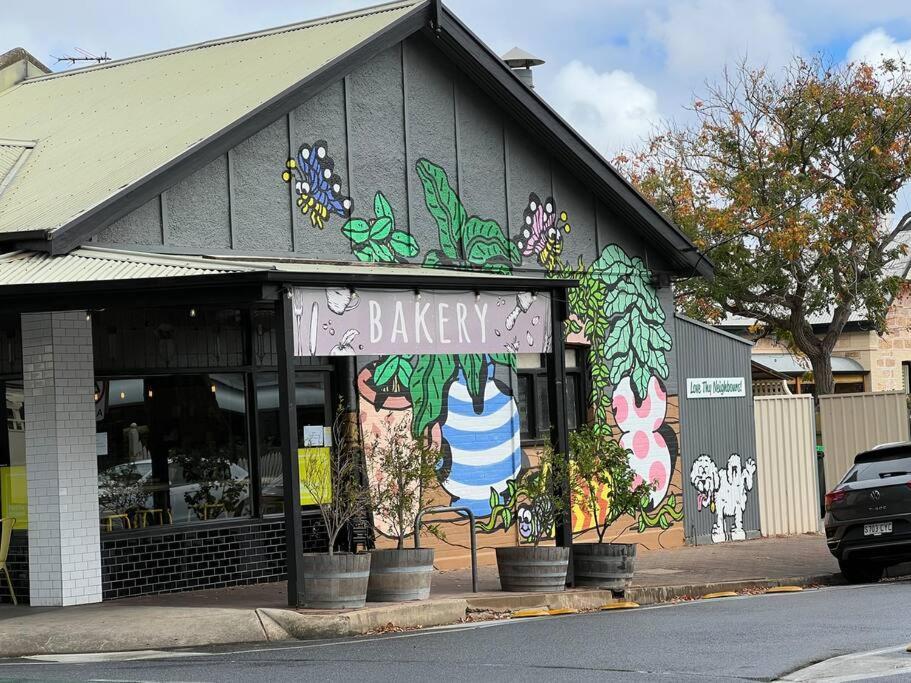 Six Kings - The Very Best Location Adelaide Exterior photo